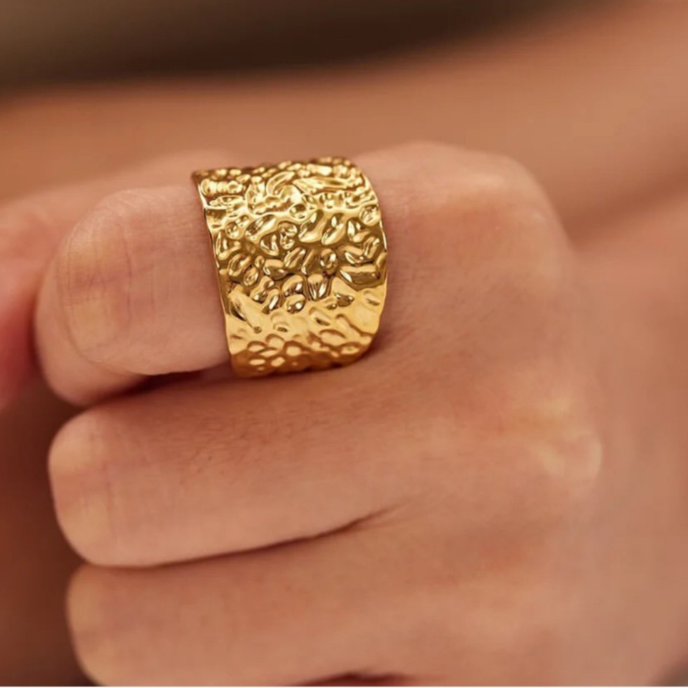Elegant Adjustable Size Gold Textured Ring (R38)